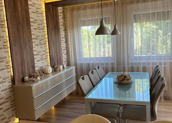 Violavilla * שיופוק